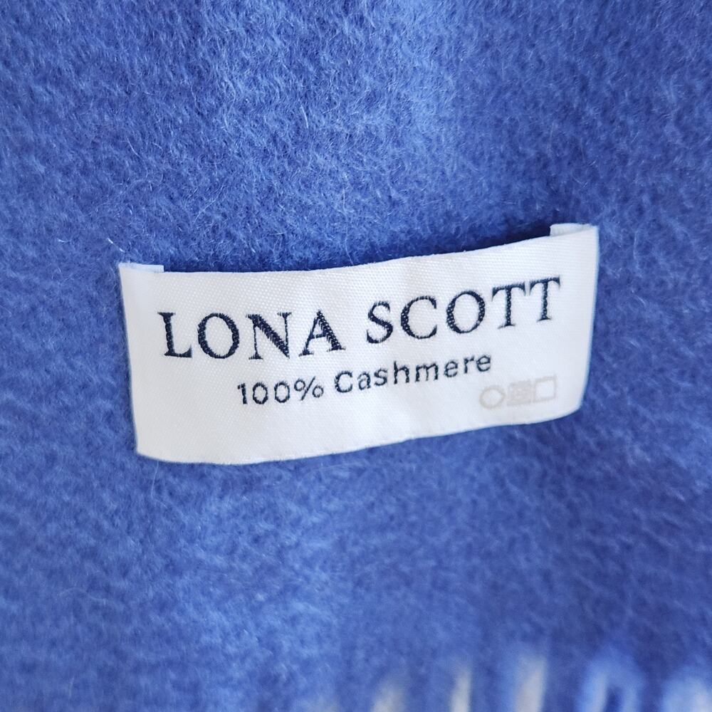 Lona Scott 100% Cashmere Bright Blue Fringe Scarf Soft Quiet Luxury Winter - Picture 3 of 6